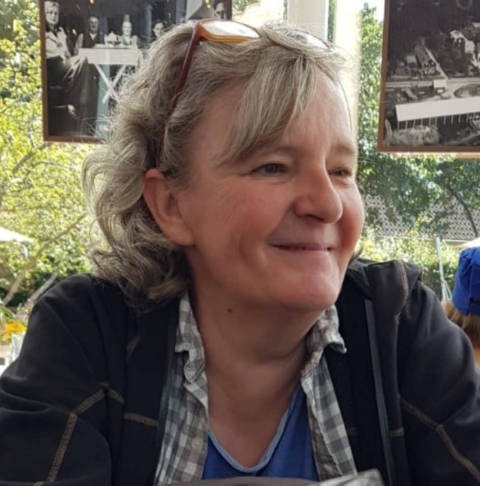  Corinne Hug