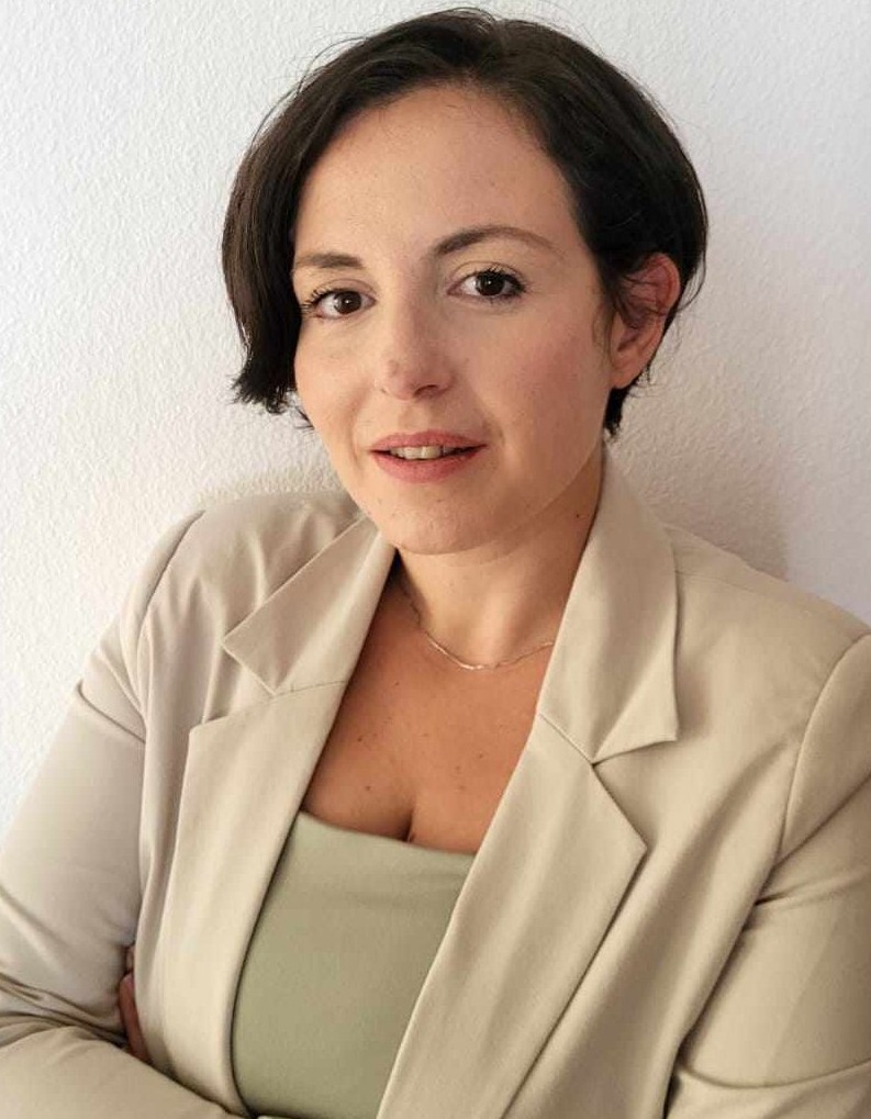  Eleni Sgouramali