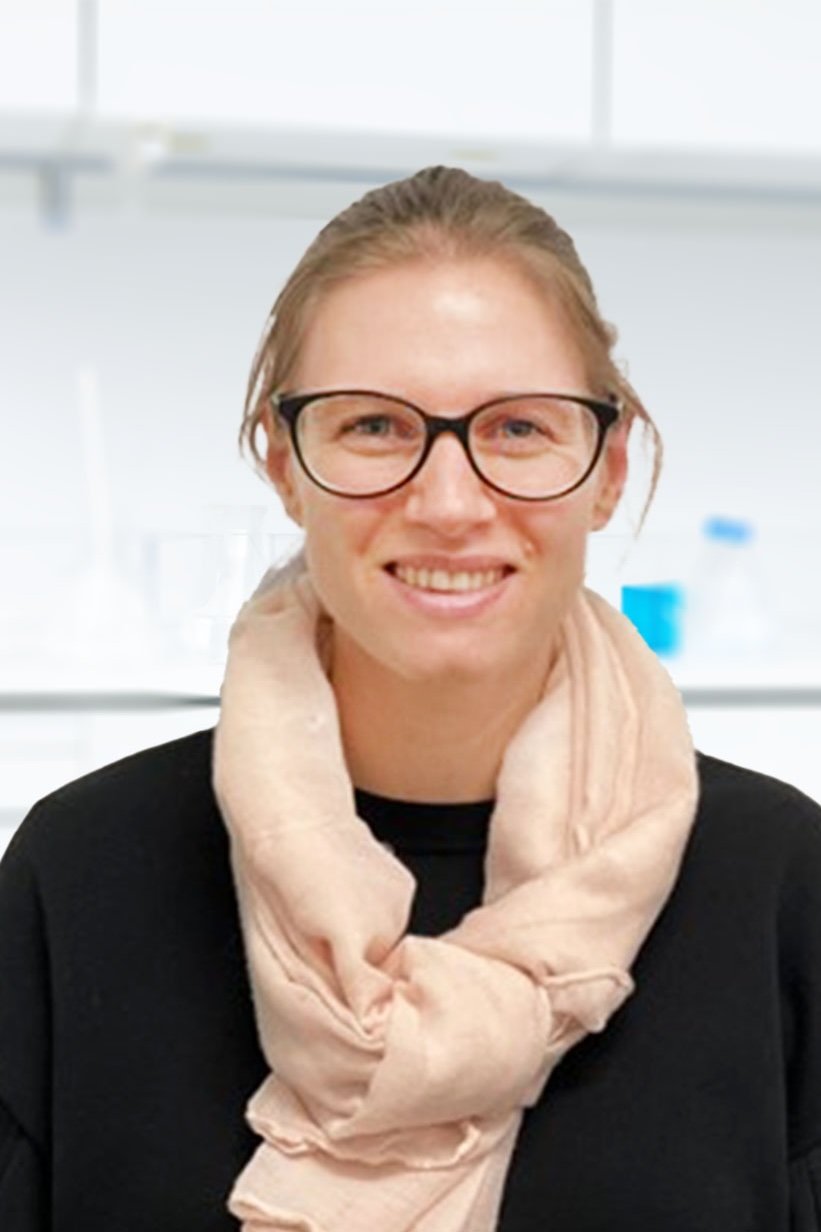  Corina Krummenacher