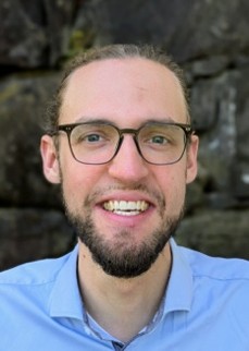Dr. Silas Kieser